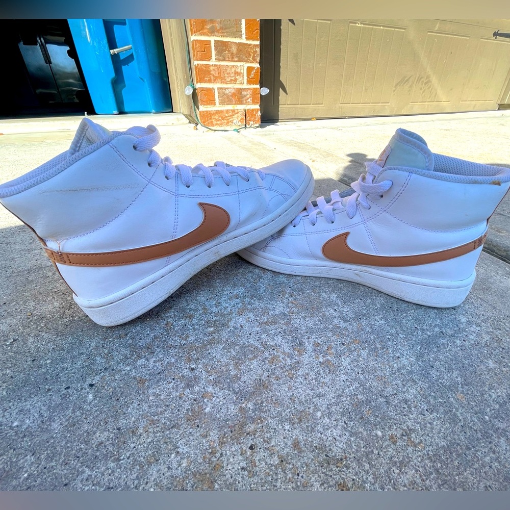 Mens Nike High Top Size 7